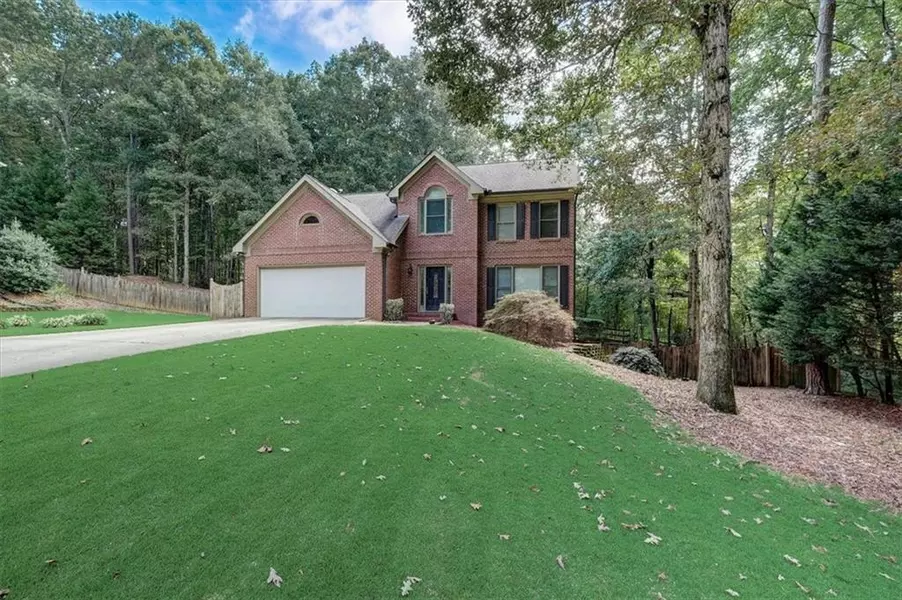 1825 Oak Wind LN, Buford, GA 30519