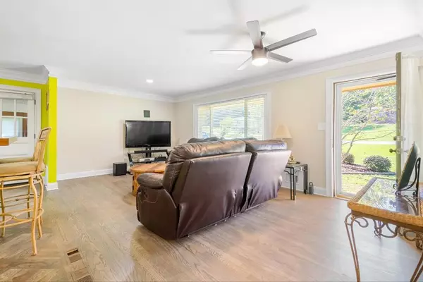 Marietta, GA 30064,988 Coleman DR SW