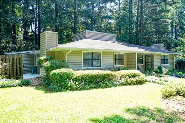 5308 Darkwood CT #A-18, Norcross, GA 30093