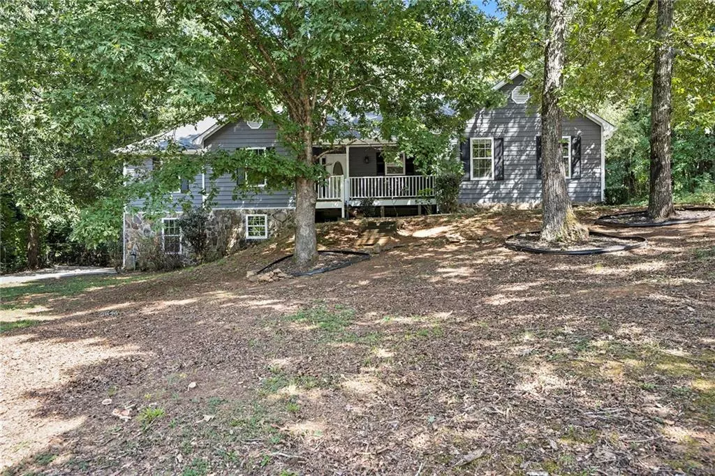 Locust Grove, GA 30248,690 Derek PL