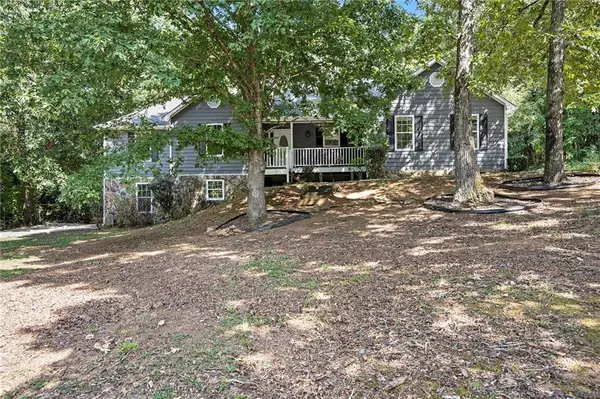 690 Derek PL, Locust Grove, GA 30248