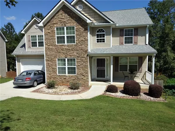 4292 Round Stone TRL, Snellville, GA 30039