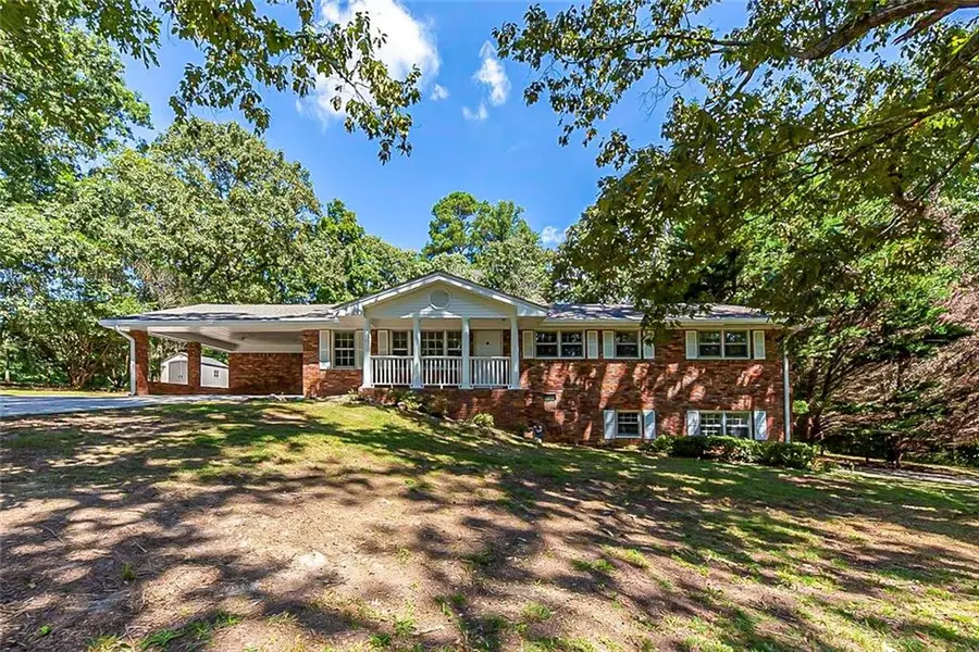 4135 Ben Hill RD, Lithia Springs, GA 30122