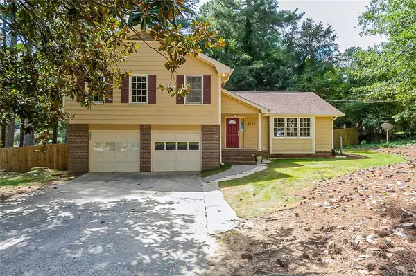 3194 Kimberly Woods CT SW, Lilburn, GA 30047