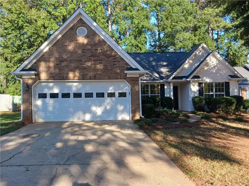 2447 Hillvale CIR, Lithonia, GA 30058