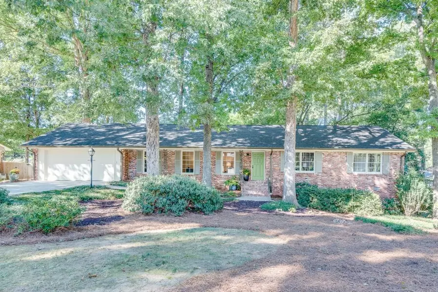 3014 Country Squire LN, Decatur, GA 30033