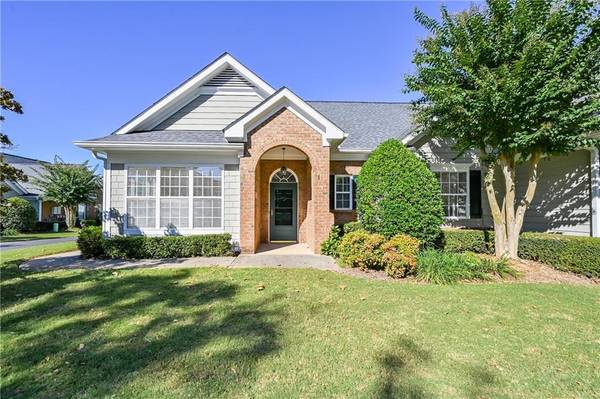 504 Village LN, Roswell, GA 30075