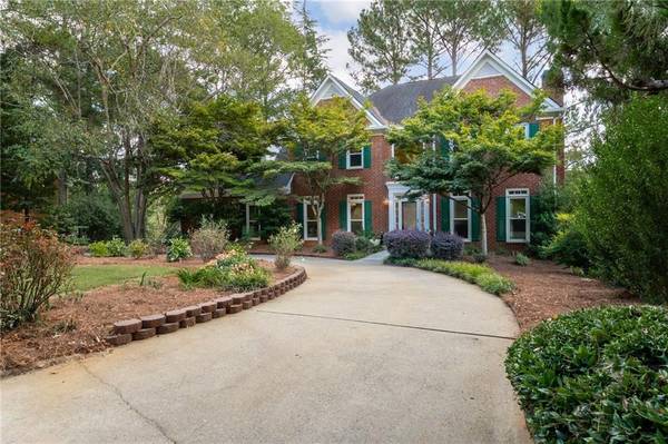 2235 AZALEA DR, Roswell, GA 30075