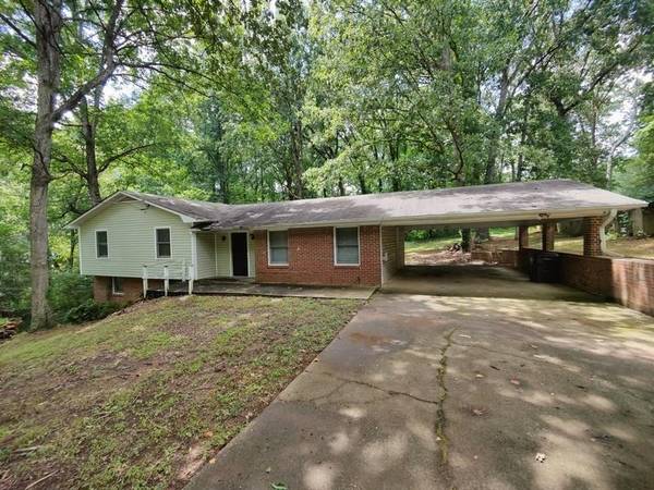 3851 N Shelby LN, Douglasville, GA 30135