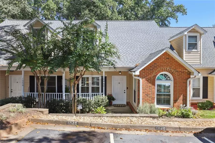 1048 Sasha LN, Roswell, GA 30075