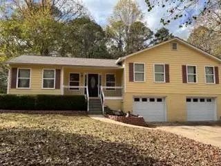 6867 Sky Lane DR, Acworth, GA 30102