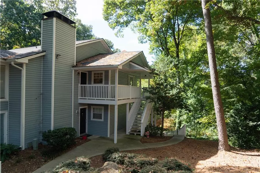 1642 Roanoke PL SE, Marietta, GA 30067