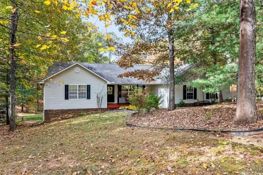 165 White Oak LN, Dahlonega, GA 30533