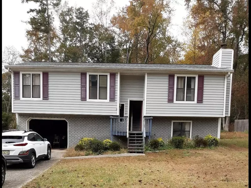 2094 Chestnut Log DR, Lithia Springs, GA 30122