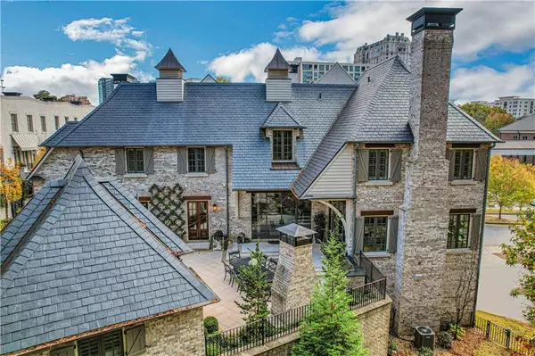 225 Dovecrest DR, Atlanta, GA 30305