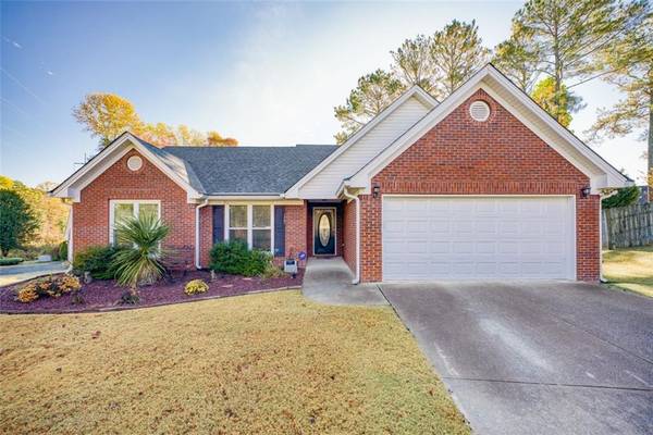 2587 WALKING PATH LN, Dacula, GA 30019