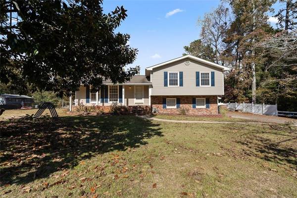 5908 OLD FORREST WAY, Douglasville, GA 30135