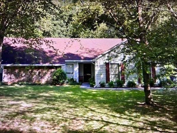 220 E Creek CIR, Roswell, GA 30076