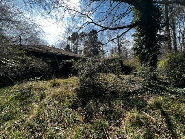 Atlanta, GA 30327,3052 Clarendale DR NW