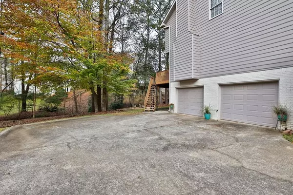 Roswell, GA 30076,440 SPRING RIDGE TRCE