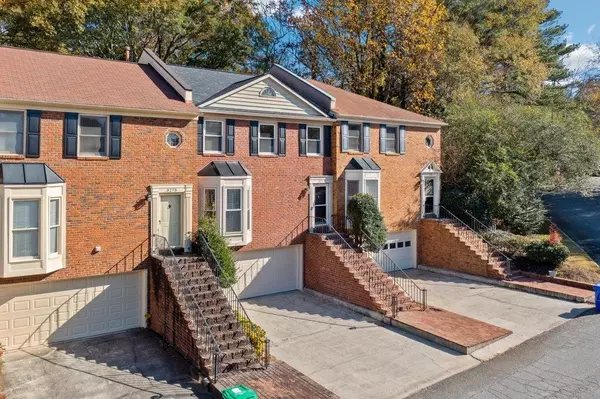 Atlanta, GA 30340,3273 Hampton Green WAY