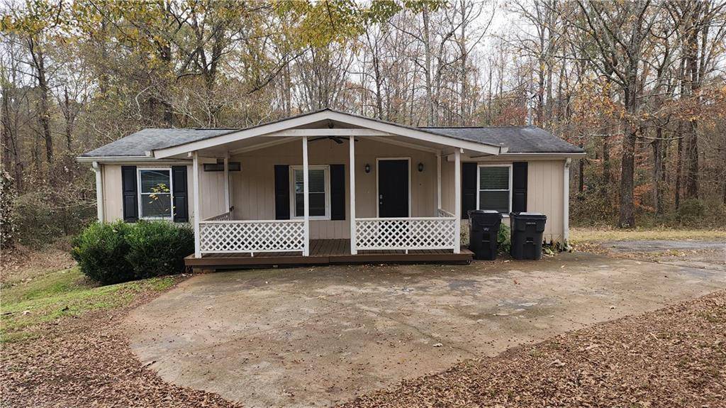 76 Woodfield RD,  Covington,  GA 30014
