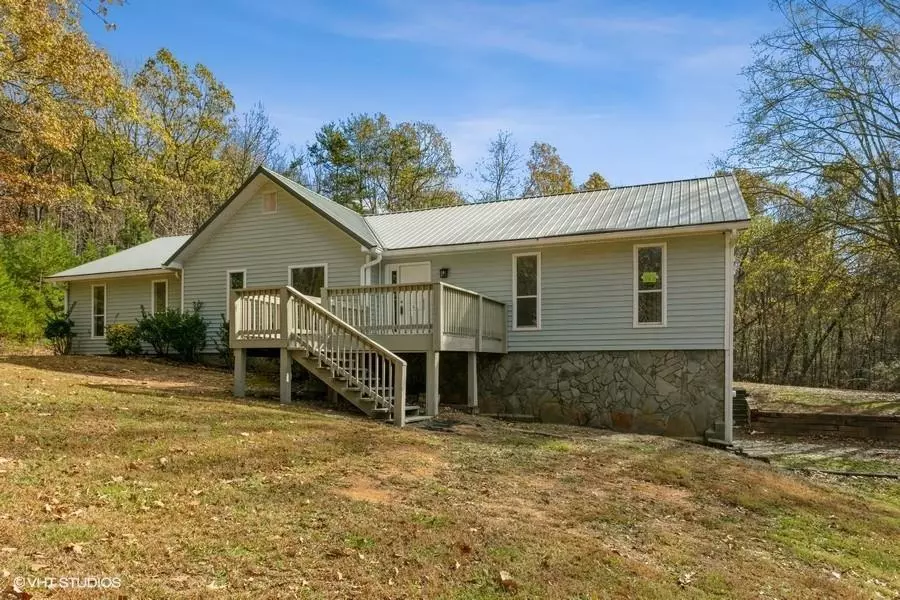 359 Carter Mountain RD SE, Fairmount, GA 30139