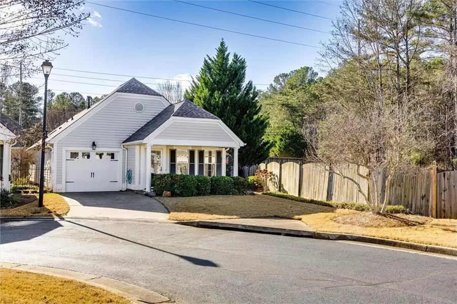 132 Rose Cottage LN, Woodstock, GA 30189