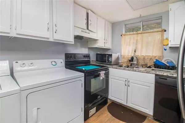 Stone Mountain, GA 30083,704 Garden View DR