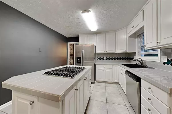 Marietta, GA 30062,2564 Alberta LN