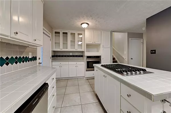 Marietta, GA 30062,2564 Alberta LN