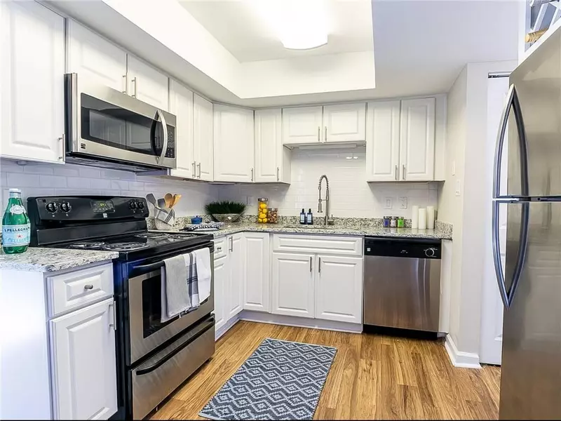 1500 Harbor LNDG #2300-2304, Roswell, GA 30076