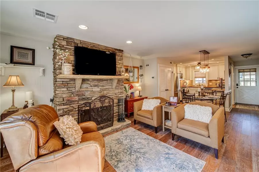 2 Mountain View CT, Waleska, GA 30183