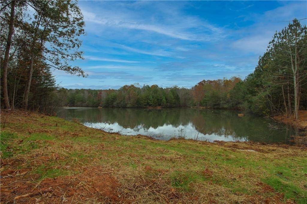 Pendergrass, GA 30567,368 Periwinkle Way