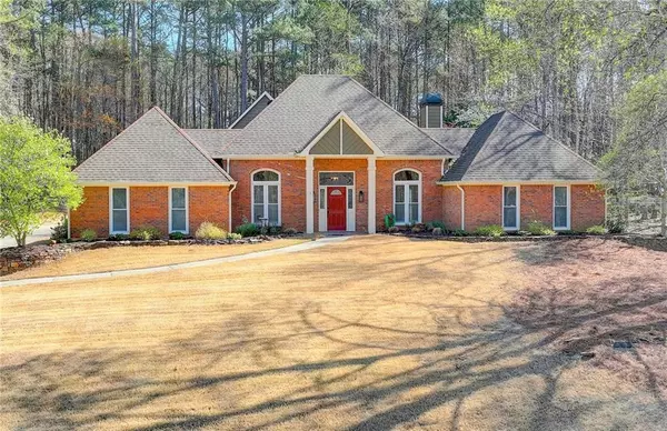 1235 Fontainebleau CT, Lawrenceville, GA 30043
