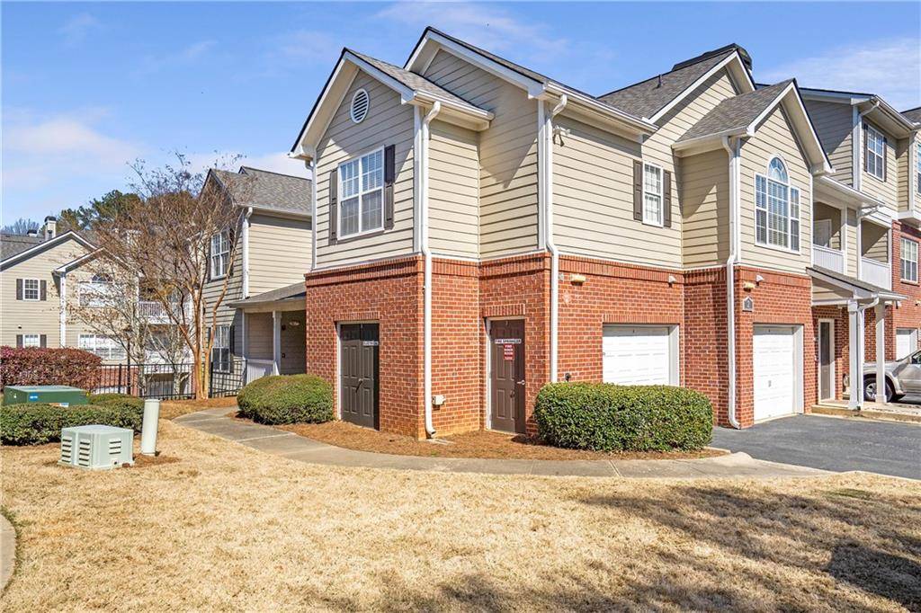 2103 Woodland LN, Alpharetta, GA 30009