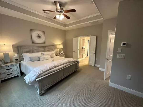 Cumming, GA 30040,302 Lexington Green PNES #302