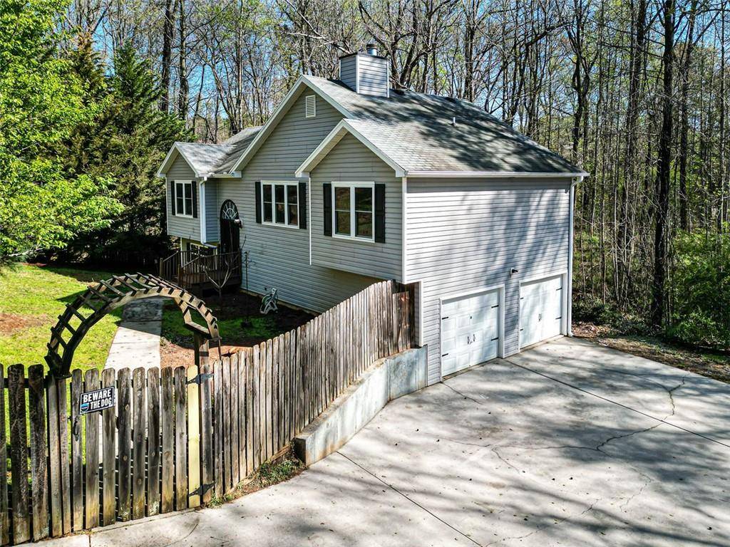 561 PRESTON PLACE CT, Carrollton, GA 30117