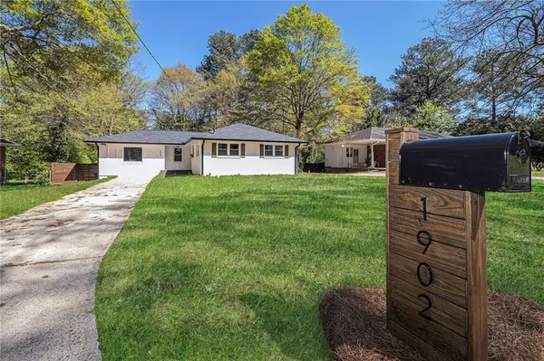 1902 Derrill DR, Decatur, GA 30032