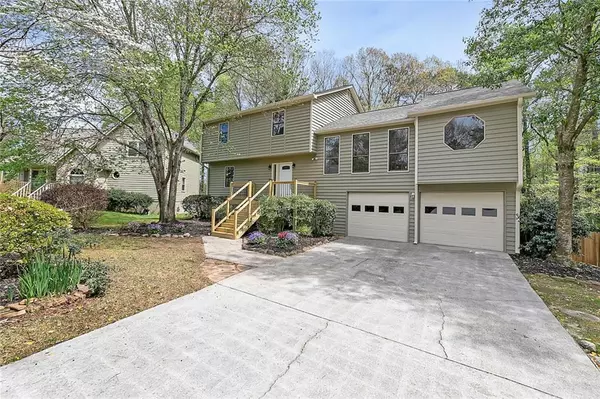 2367 SCOTT OAKS TRL SW, Marietta, GA 30008