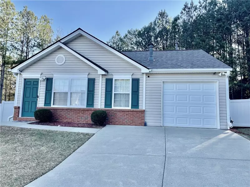 215 Oak Grove LN, Acworth, GA 30102