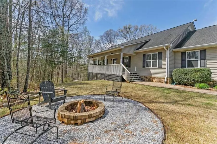 1228 Dry Hollow RD, Dahlonega, GA 30533