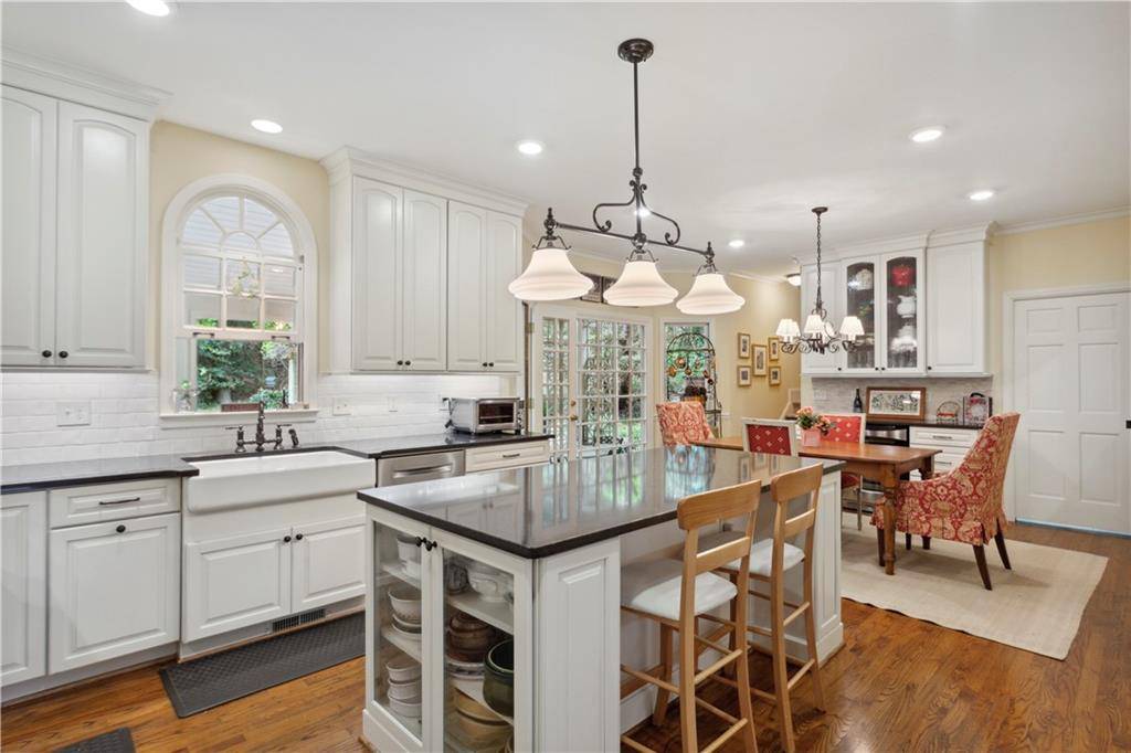 Johns Creek, GA 30022,9180 Mackinac DR