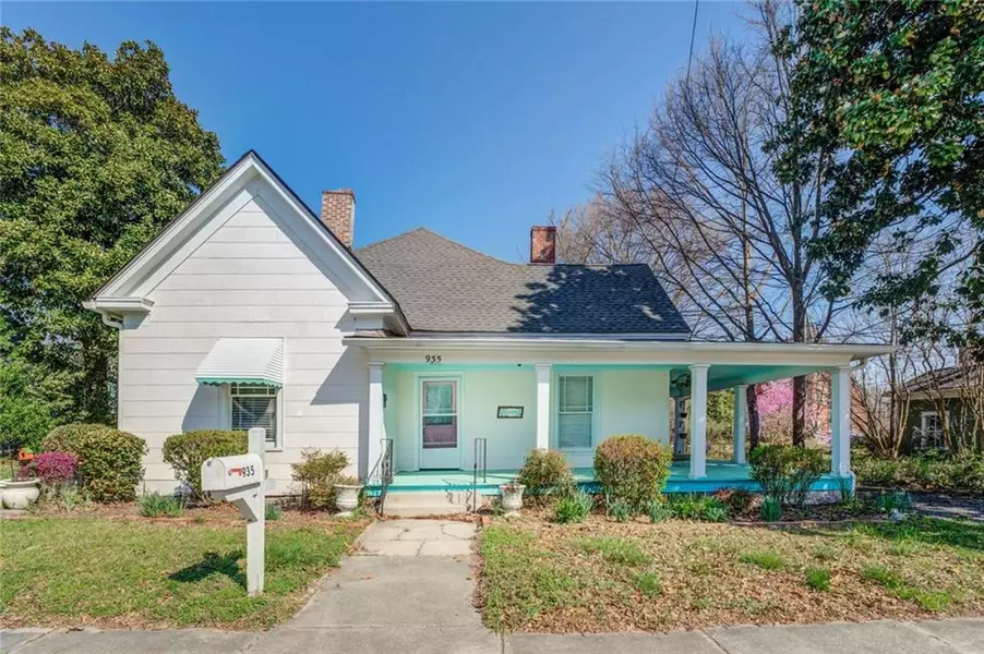 935 Peek ST NW, Conyers, GA 30012