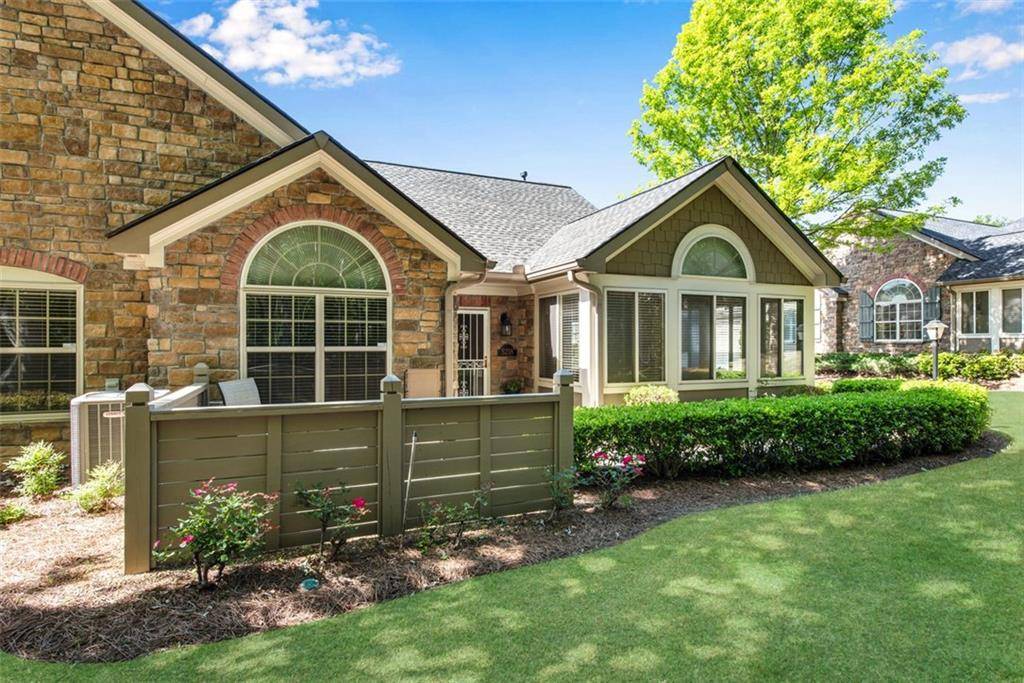 Kennesaw, GA 30152,5218 STONE VILLAGE CIR NW #15