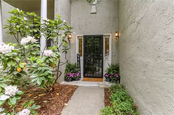 Sandy Springs, GA 30328,5996 Mitchell RD #20