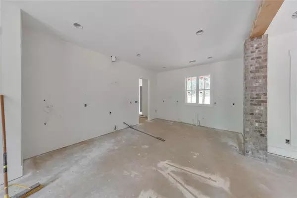 Dallas, GA 30157,456 Buchanan CIR