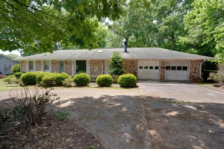 1041 Pair RD, Marietta, GA 30060