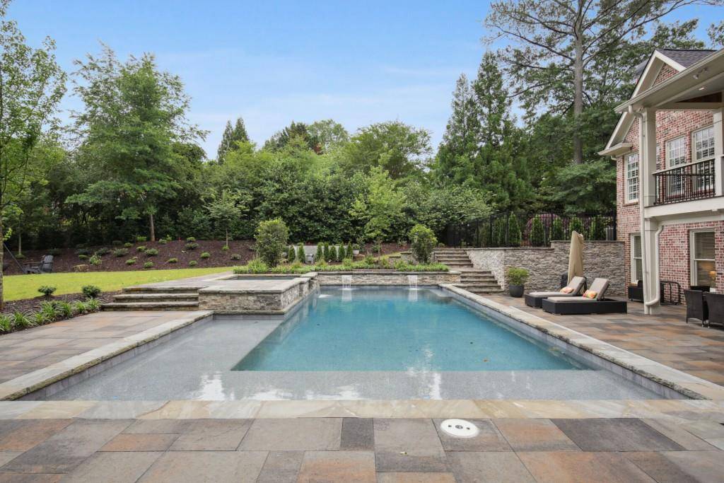 612 Windsor Pkwy, Atlanta, GA 30342