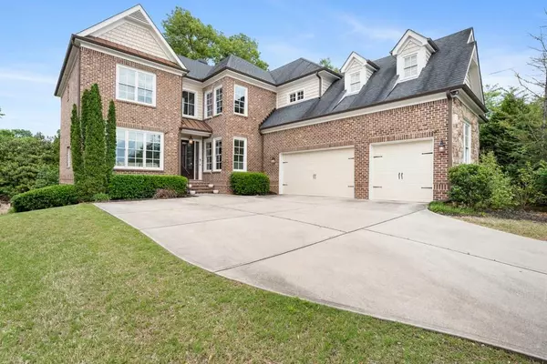 1056 Alderwood LN NE, Marietta, GA 30068